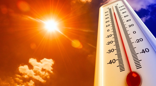 Image of a thermometer and sunlight. 